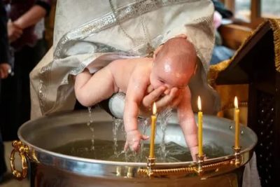 Можно ли крестить ребенка во время поста