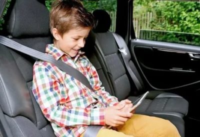 Можно ли возить ребенка 8 лет на переднем сидении