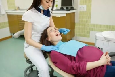 Можно ли лечить зубы с анестезией во время беременности