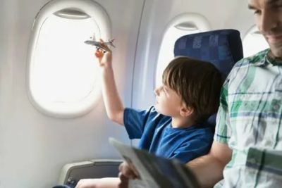 Можно ли отправить несовершеннолетнего ребенка на самолете