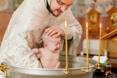 Когда можно крестить ребенка