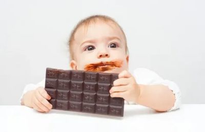 Можно ли ребенку шоколад