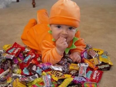 Можно ли детям давать конфеты